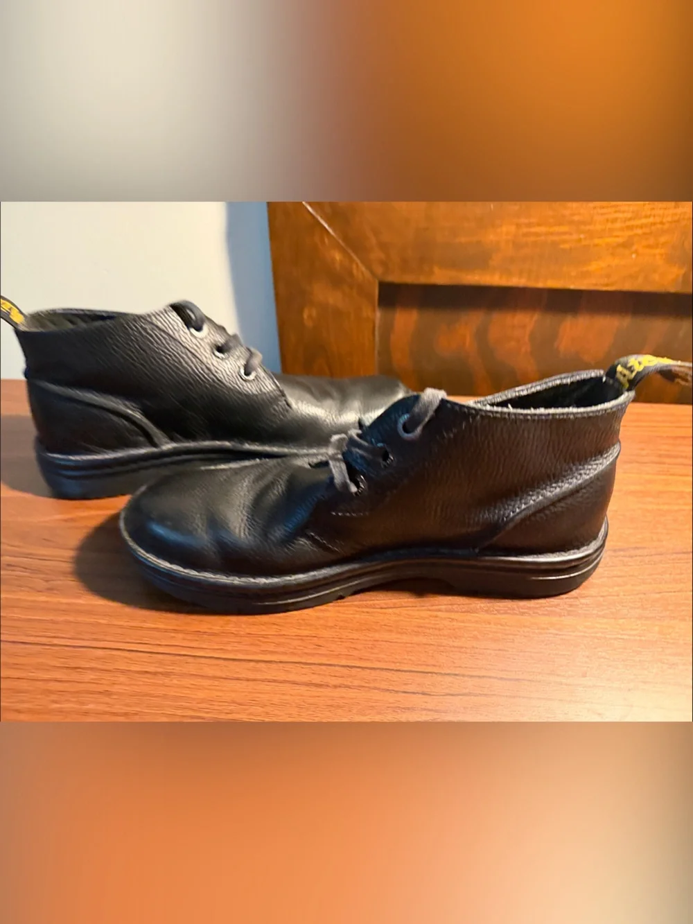 Dr Martens Sussex Chukka Boot Mens Size 8 Black Leather Bear Track Slip Resist
